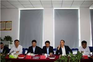 南方匯通集團總經理蔡總、時代沃頓總經理金總、時代工塑總經理鄭總等領導一行蒞臨株洲宏大
